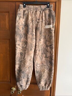 Comfrt Camo Weighted Sweatpants